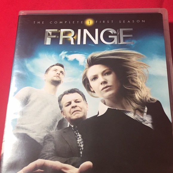 FRINGE....SEASON 1  (open) AND SEASON 2 (SEALED) - Picture 2 of 5
